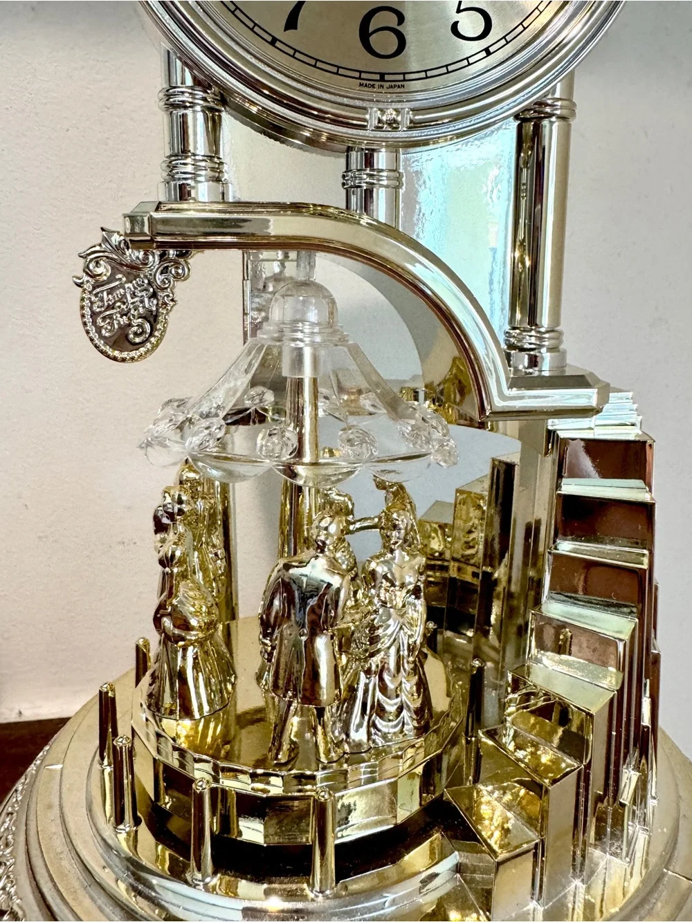 Vtg Rhythm 4RH678 Quartz Motion Clock Dancing Couples Stairway To Heaven Japan!